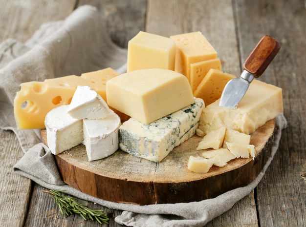 delicious pieces cheese 144627 43352
